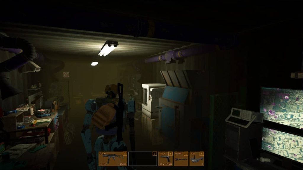 The drag and drop backpack inventory system in Cargo Hunters explored by Gert Lush Gaming.